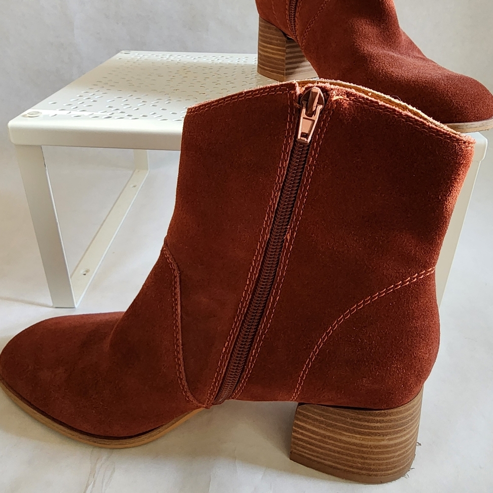 Lucky Brand Burgundy Brown Suede Zip-up Ankle Boots Sz 9 - Picture 3 of 13